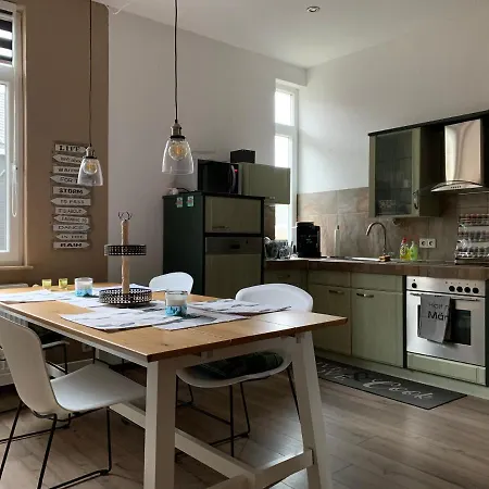 Stadthaus Artur - Barcelona * Ρέμσαϊντ